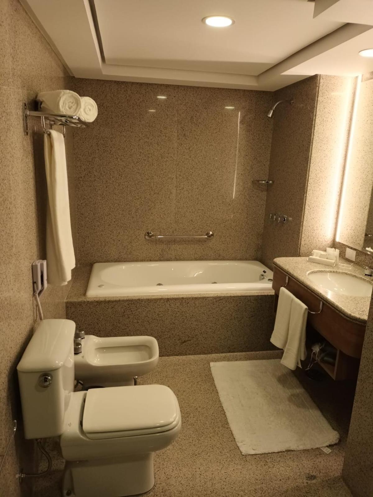 White Plaza Hotel Курітіба Екстер'єр фото